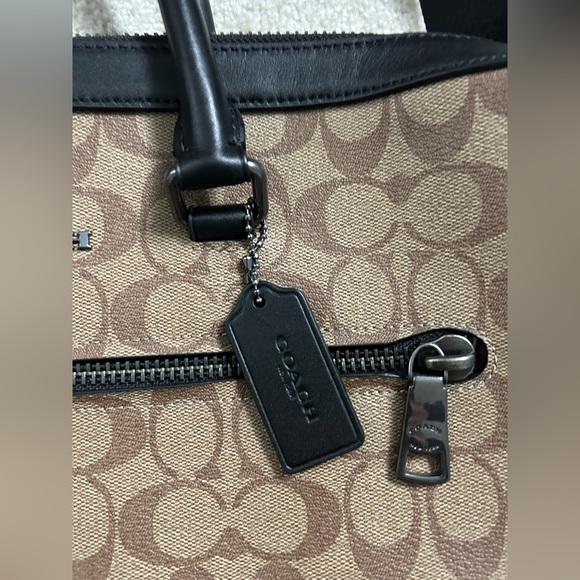 Coach Ethan Slim Brief In Signature - Picture 4 of 13